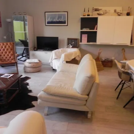 Les Mouettes * 莱萨布勒-多洛讷