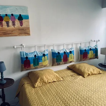 度假居 Les Mouettes 莱萨布勒-多洛讷